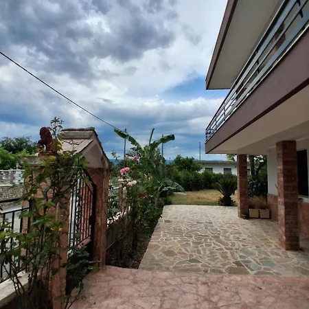 Amyclae Heritage House-traditional Stone With Modern Comforts Сasa de vacaciones Esparta